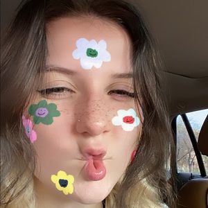 Meet your Posher, Lexi